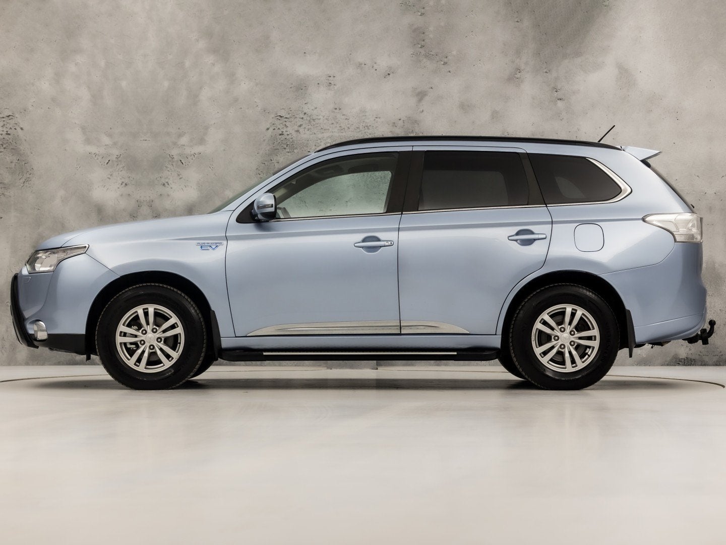 Mitsubishi Outlander Sport 2.0 PHEV Deluxe 203Pk Automaat (N, Automaat, Zwart, 4 cilinders, Blauw