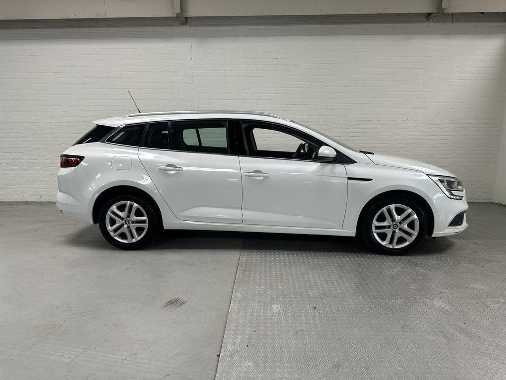 Renault Mégane Estate 1.2 TCe Bose CLIMA / CRUISE / NAVI /, Stof, Gebruikt, 4 cilinders, 1198 cc