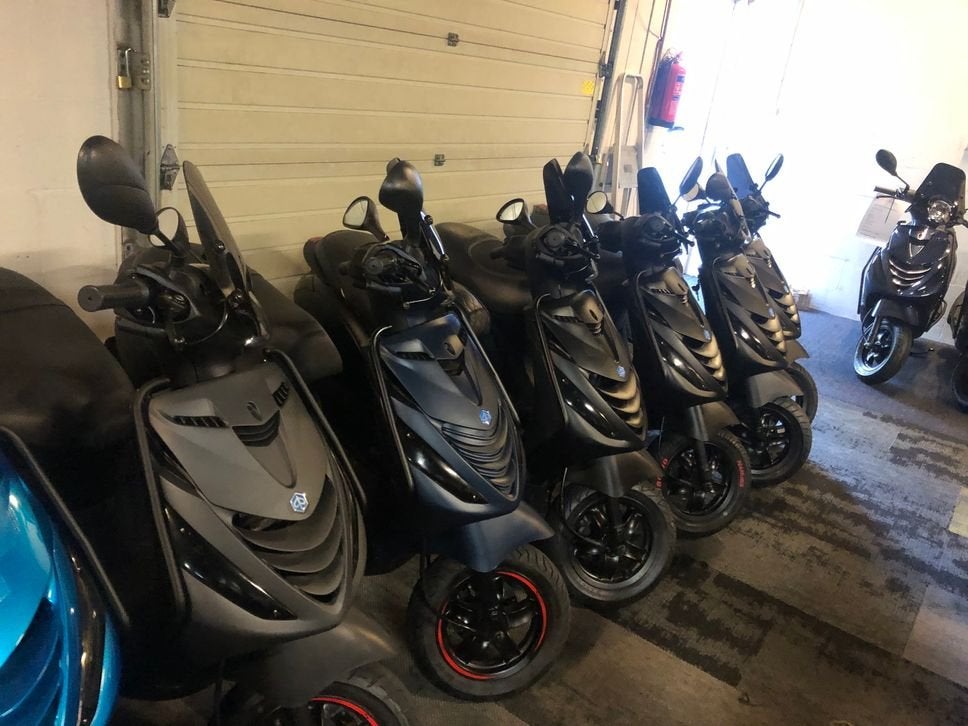 Foto 25 van GROOTAANBOD: 120X PIAGGIO ZIP SP VESPA SPRINT S  SPEEDFIGHT