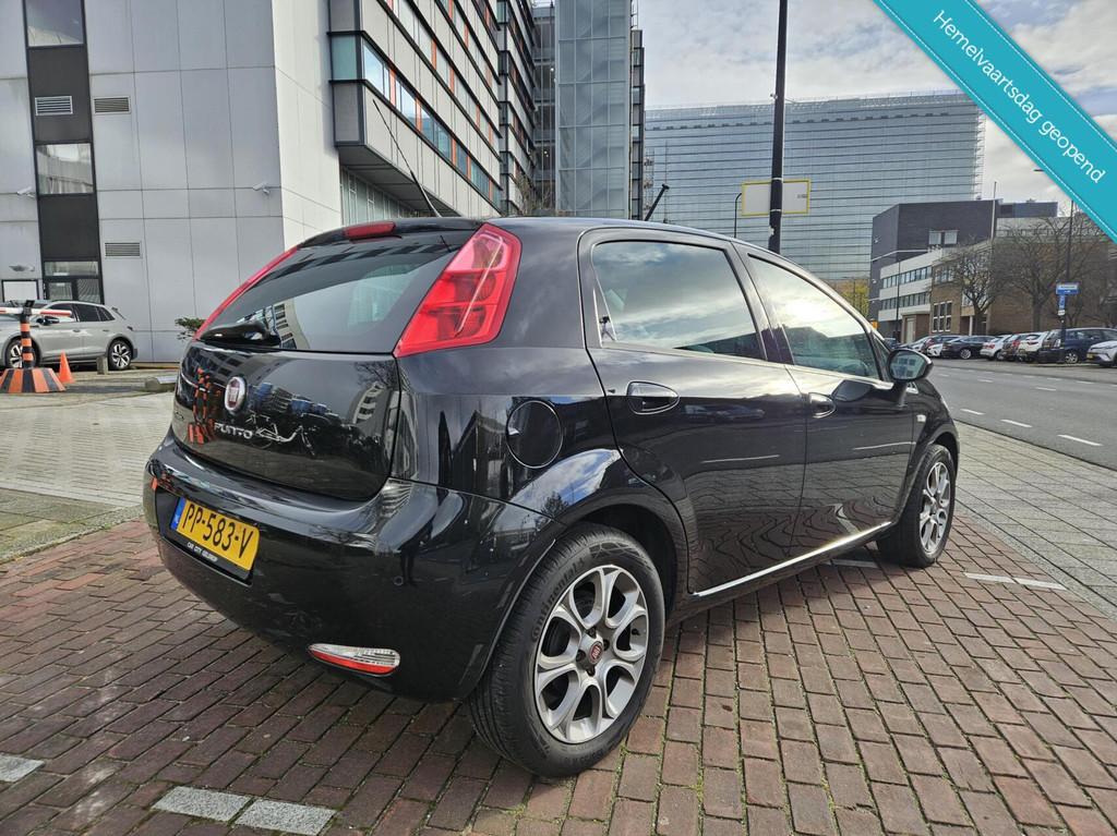 Fiat Punto Evo 0.9 Navi PDV Cruise Climate, Auto's, Voorwielaandrijving, Gebruikt, Euro 6, Origineel Nederlands