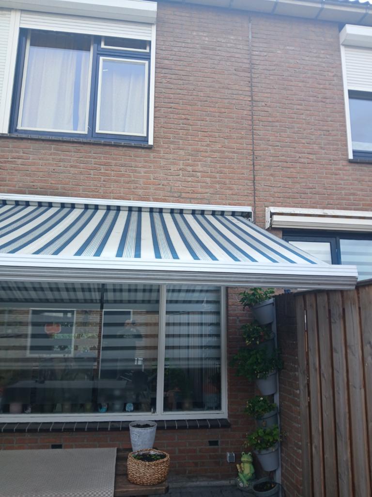 Elektrisch zonnescherm - Knikarmscherm, Tuin en Terras, Ophalen, Gebruikt, Elektrisch, 150 tot 300 cm