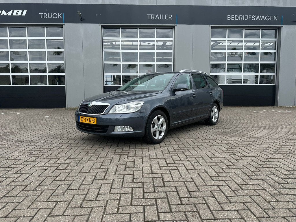 Skoda Octavia Combi 1.4 TSI, Auto's, Skoda, Euro 5, Gebruikt, 4 cilinders, Parkeersensor