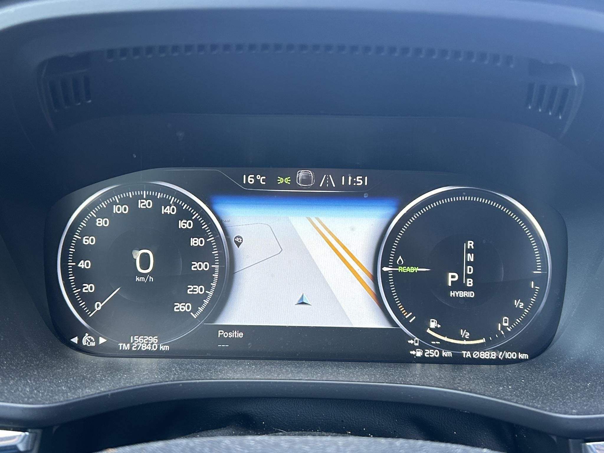Foto 4 van Volvo XC60 2.0 T8 Twin Engine AWD Inscription | Panoramadak