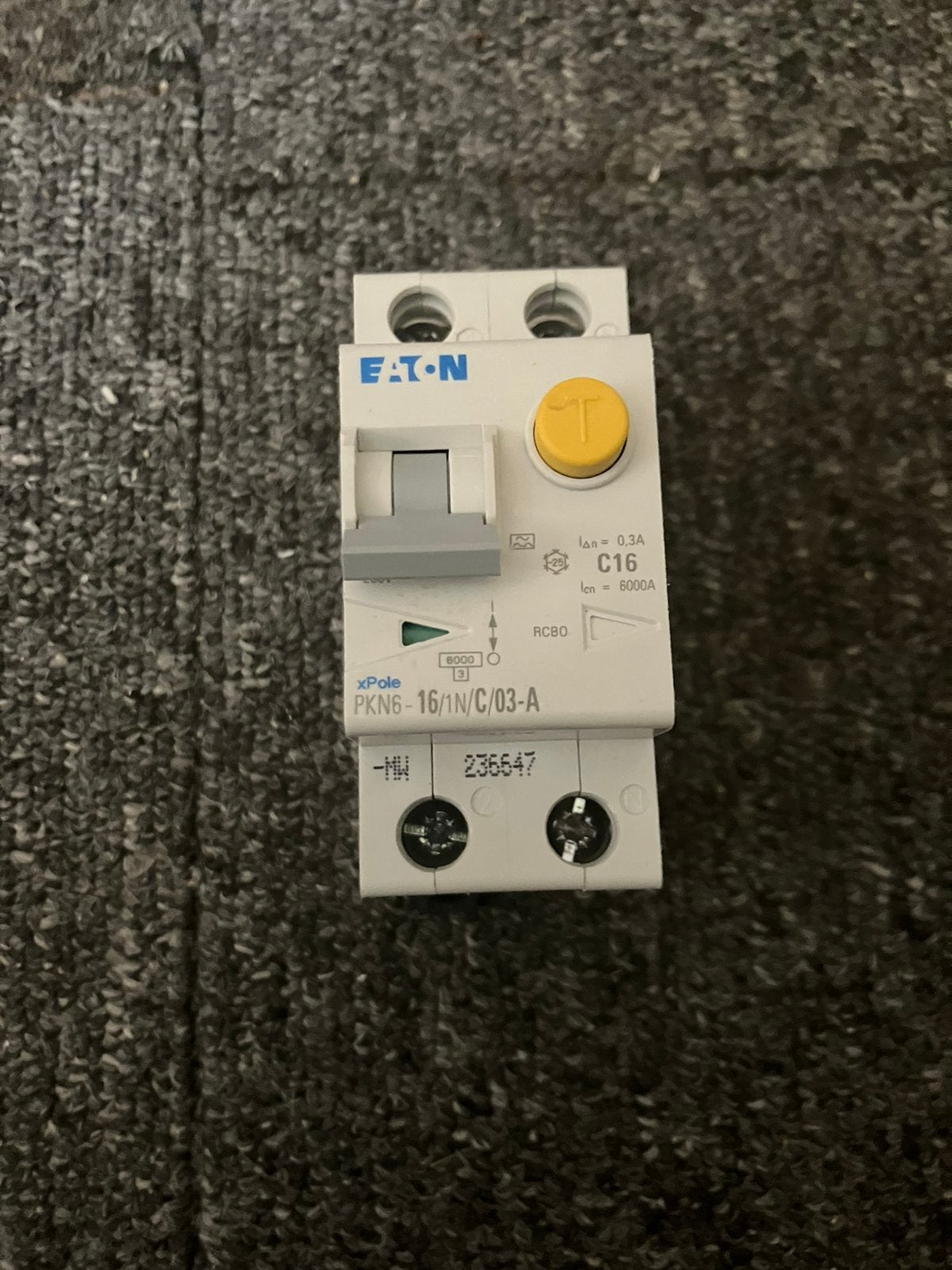 Eaton aardlekautomaat PKN6 C16 1P+N 30mA Type A, Ophalen of Verzenden, Zo goed als nieuw