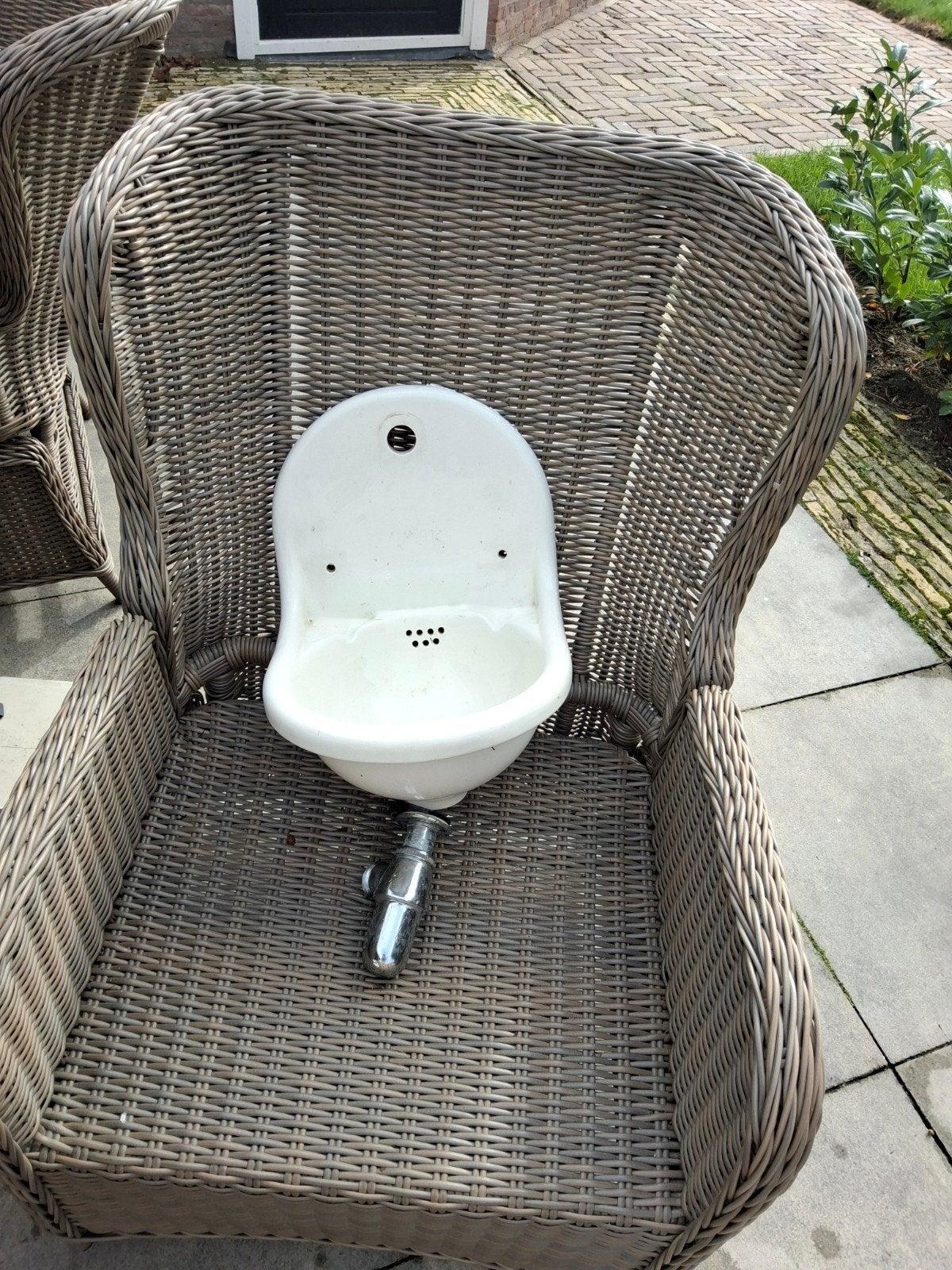 Fonteintje, Ophalen, Gebruikt, Steen, Toilet