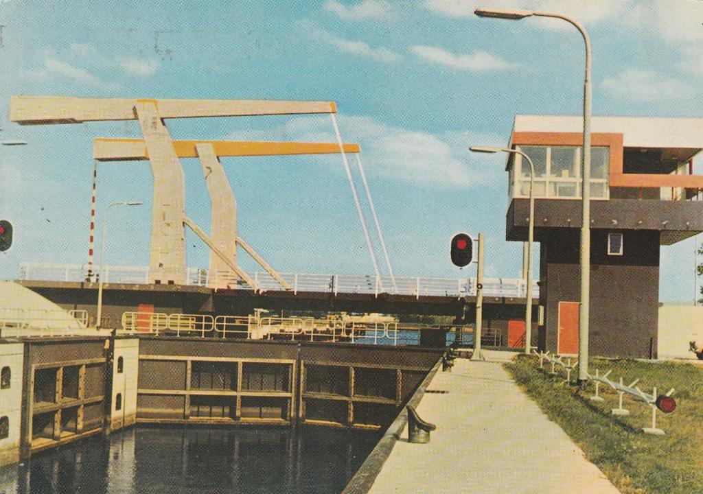 OOSTERHOUT Wilhelminakanaal Uitg. St. Hubertus Hoeve, Verzamelen, Ansichtkaarten | Nederland, Verzenden, 1960 tot 1980, Gelopen