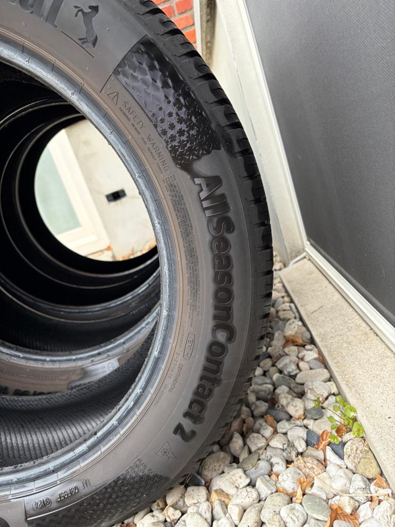 Continental AllSeasonContact 2 banden - 235/55 R19 6mm profi, Auto-onderdelen, Banden en Velgen, Gebruikt, 235 mm, All Season