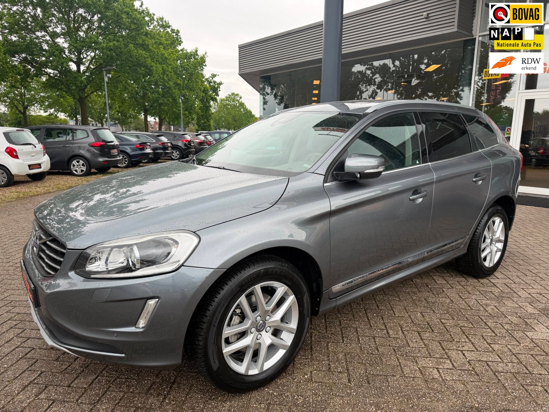 Volvo XC60 2.0 T5 FWD Polar+ Automaat, panodak, Afneembare T, 15 km/l, Gebruikt, 4 cilinders, 1969 cc