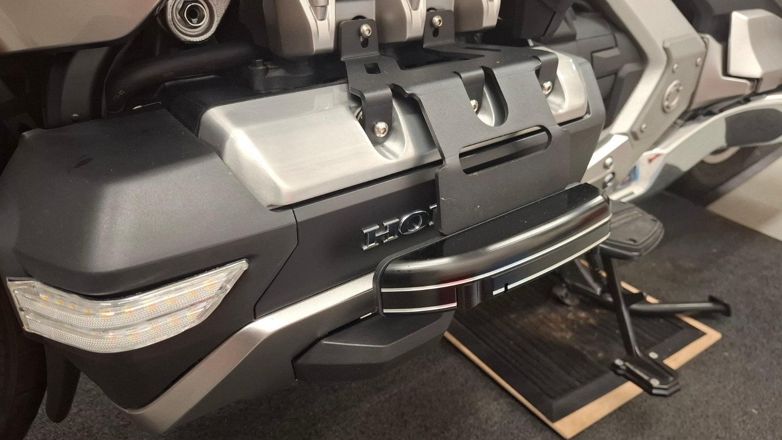 Honda goldwing GL1800 (2018+) highway pegs, Ophalen of Verzenden, Nieuw