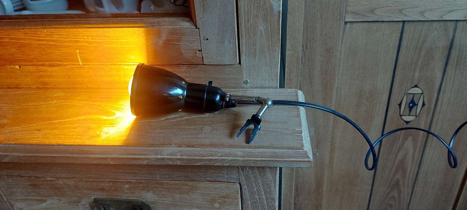 Zwart bakelieten naaimachinelampje, Ophalen of Verzenden