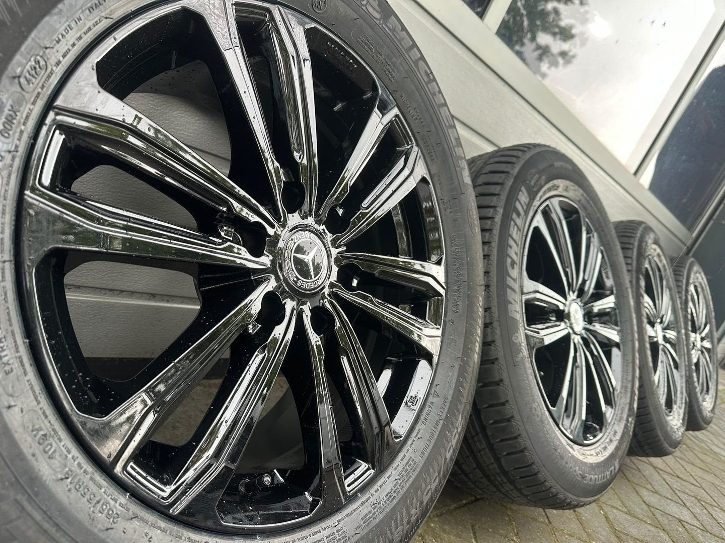 18 inch Mercedes Sprinter W907 W906 W910 velgen zomerbanden, Auto-onderdelen, 18 inch, Bestelwagen, 255 mm, -
