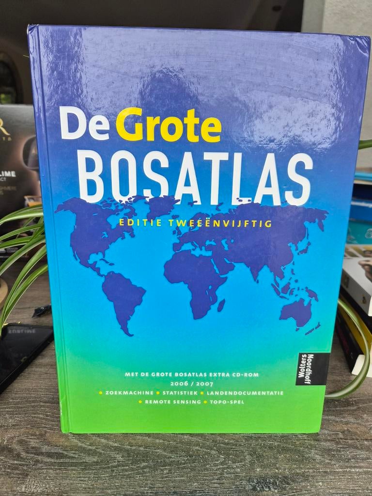 De Grote Bosatlas Editie Tweeënvijftig (2006/2007), Gelezen, Bosatlas, 2000 tot heden, Ophalen of Verzenden