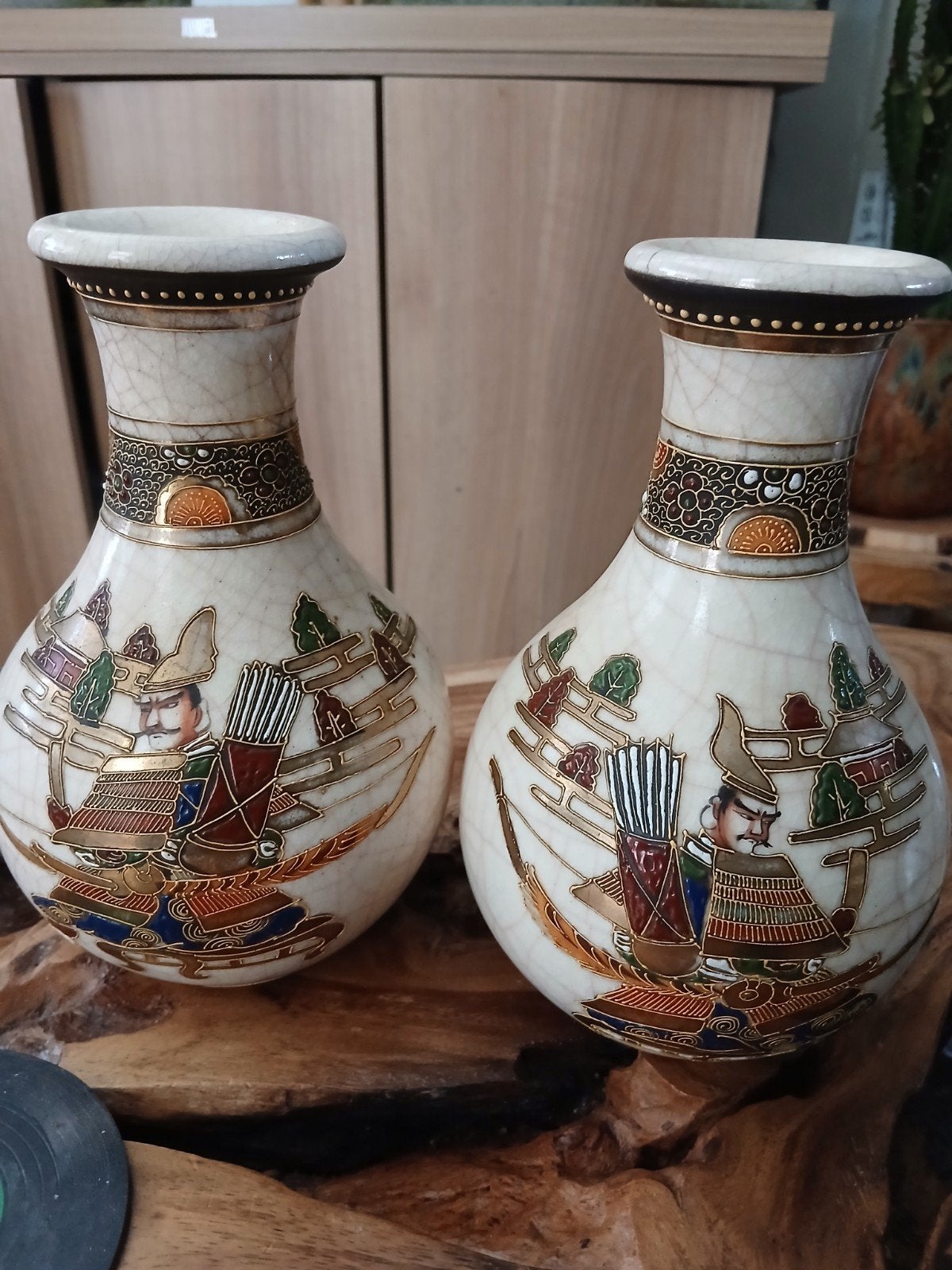 Set van 2 Antieke Japanse Satsuma Vazen met Samurai Decor, Antiek en Kunst, Ophalen