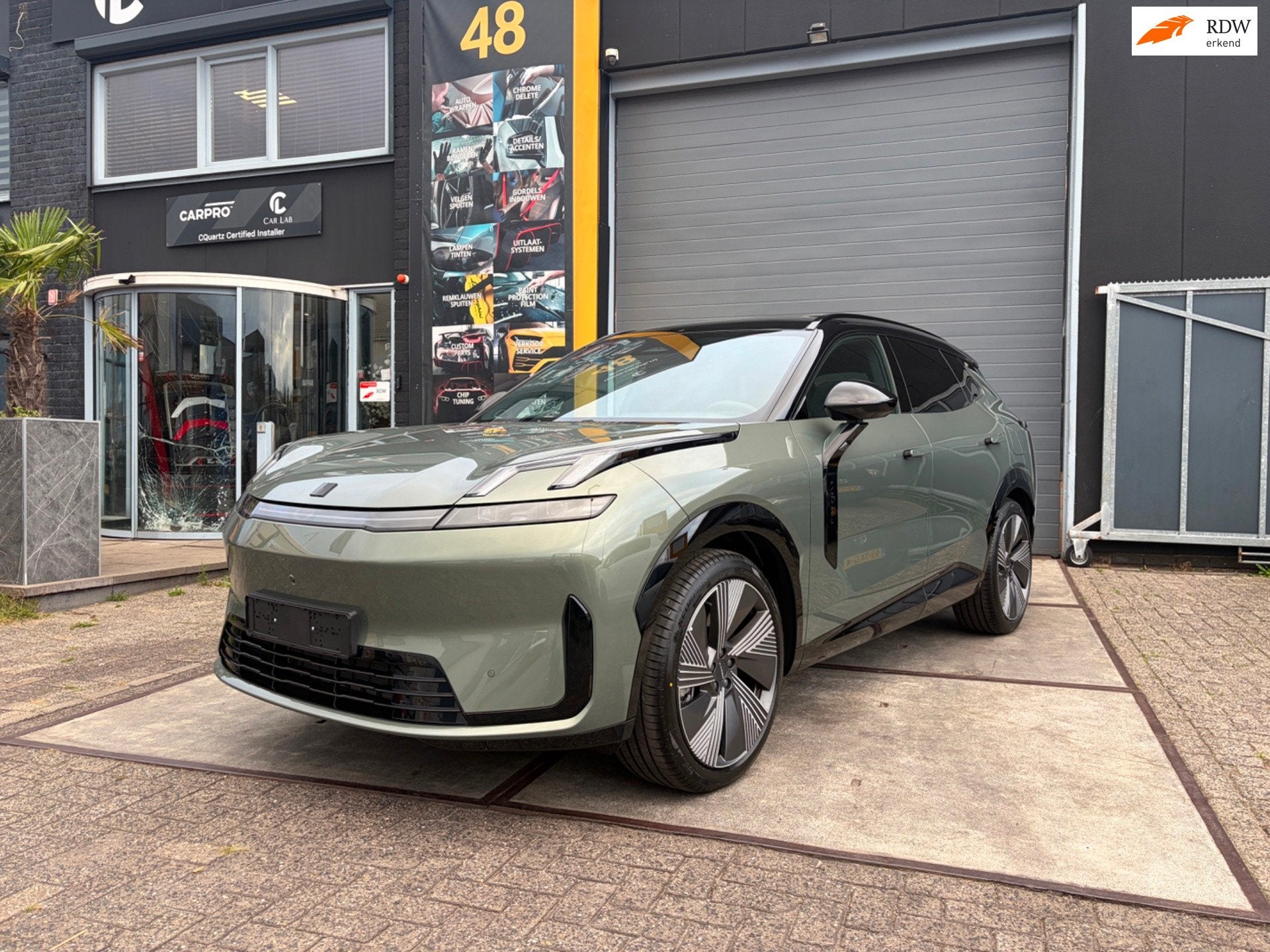 Lynk & Co 08 1.5 More | Nieuw | Massage | Pano | 4jr garanti, Auto's, Voorwielaandrijving, 139 pk, Bedrijf, Nieuw