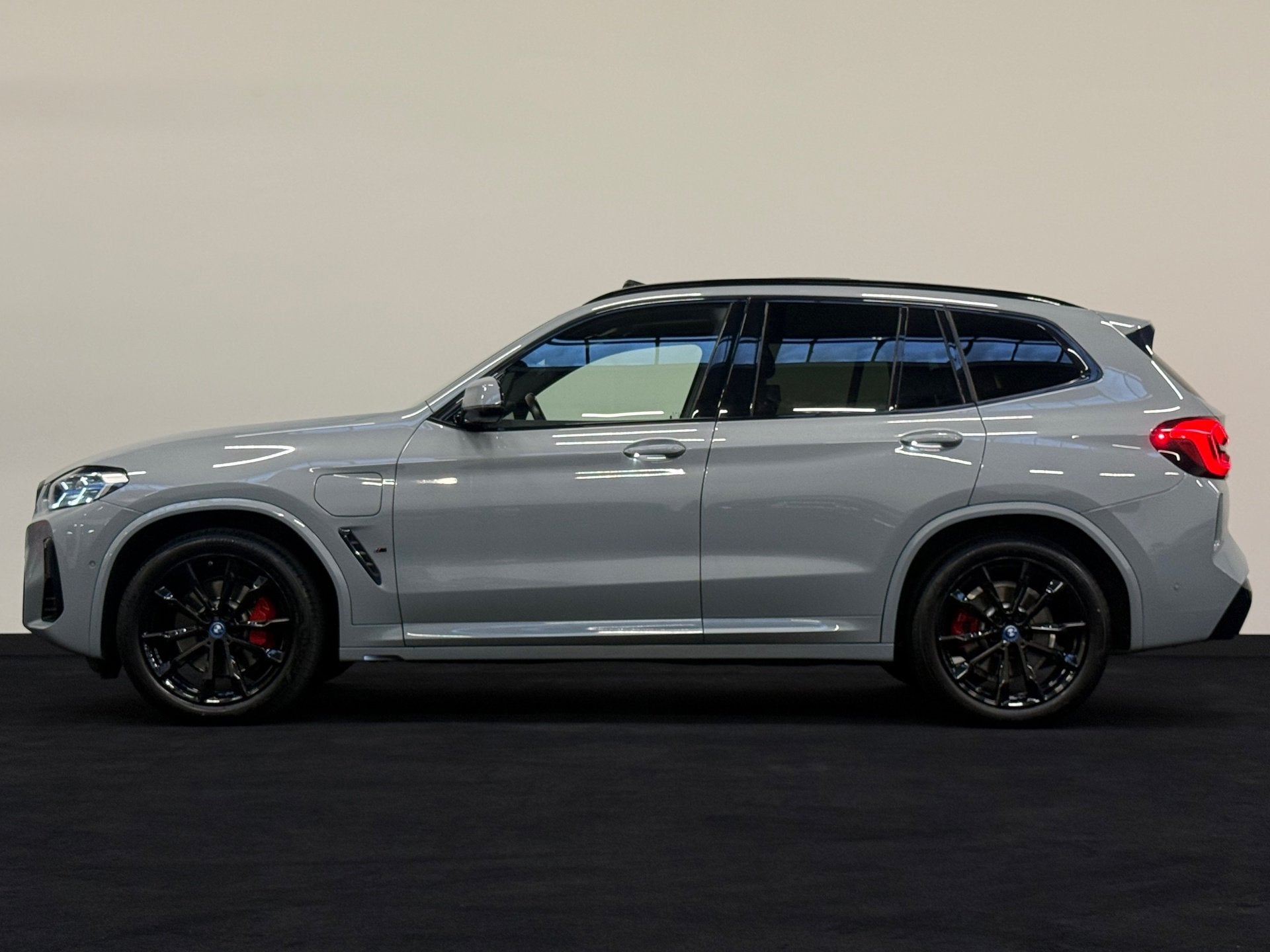 BMW X3 XDrive30e High Executive M Sport Pano Leder Headup Tr, Auto's, Gebruikt, Bedrijf, Vierwielaandrijving, 184 pk