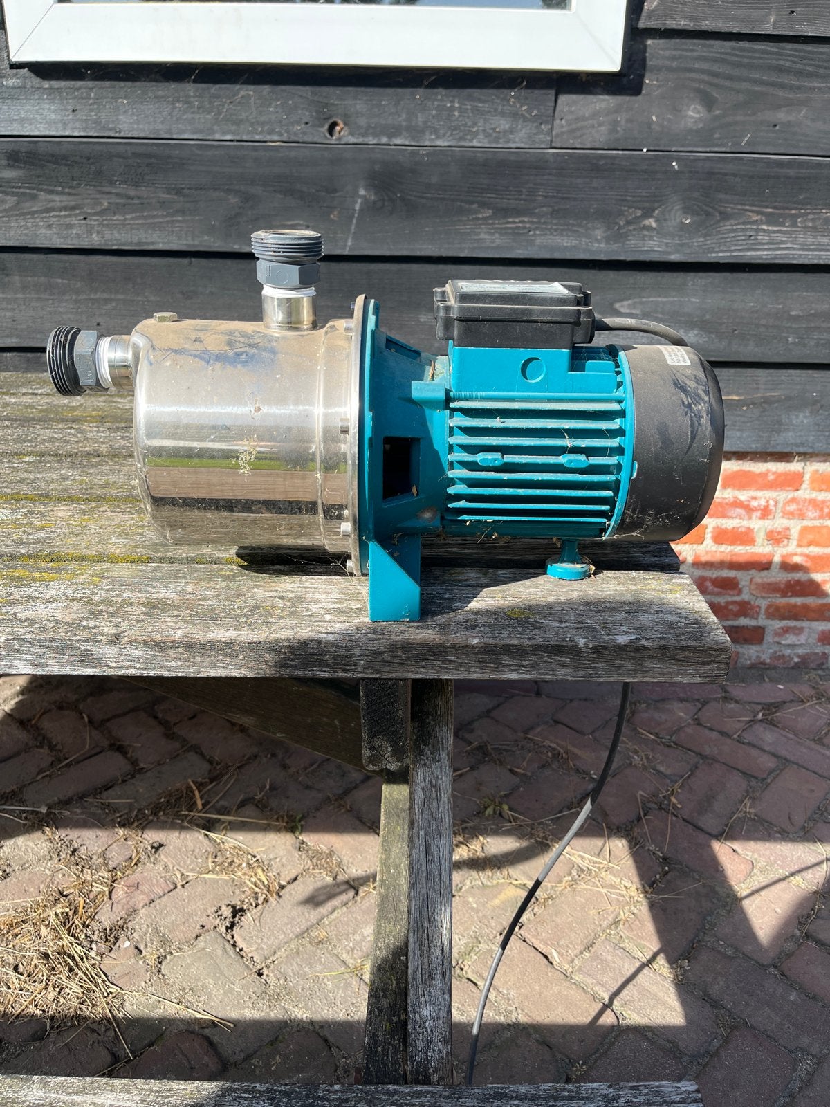 LEO 5XCm120CE Hydrofoorpomp - 1300W, 80 l/min, Ophalen, Gebruikt, Elektrisch, Hydrofoorpomp