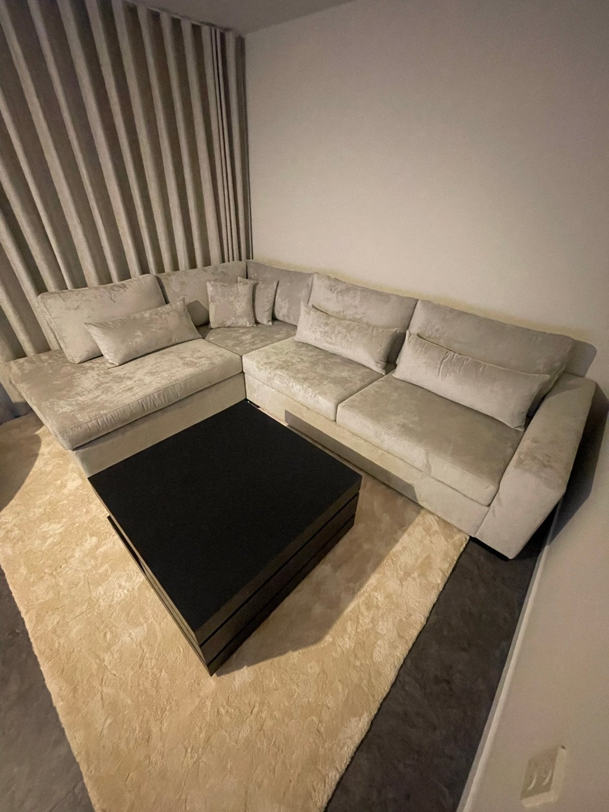 Hoekbank Beige 350cm | Nieuwstaat |, Ophalen, 100 tot 125 cm, Modern / Hotel chique, Hoekbank