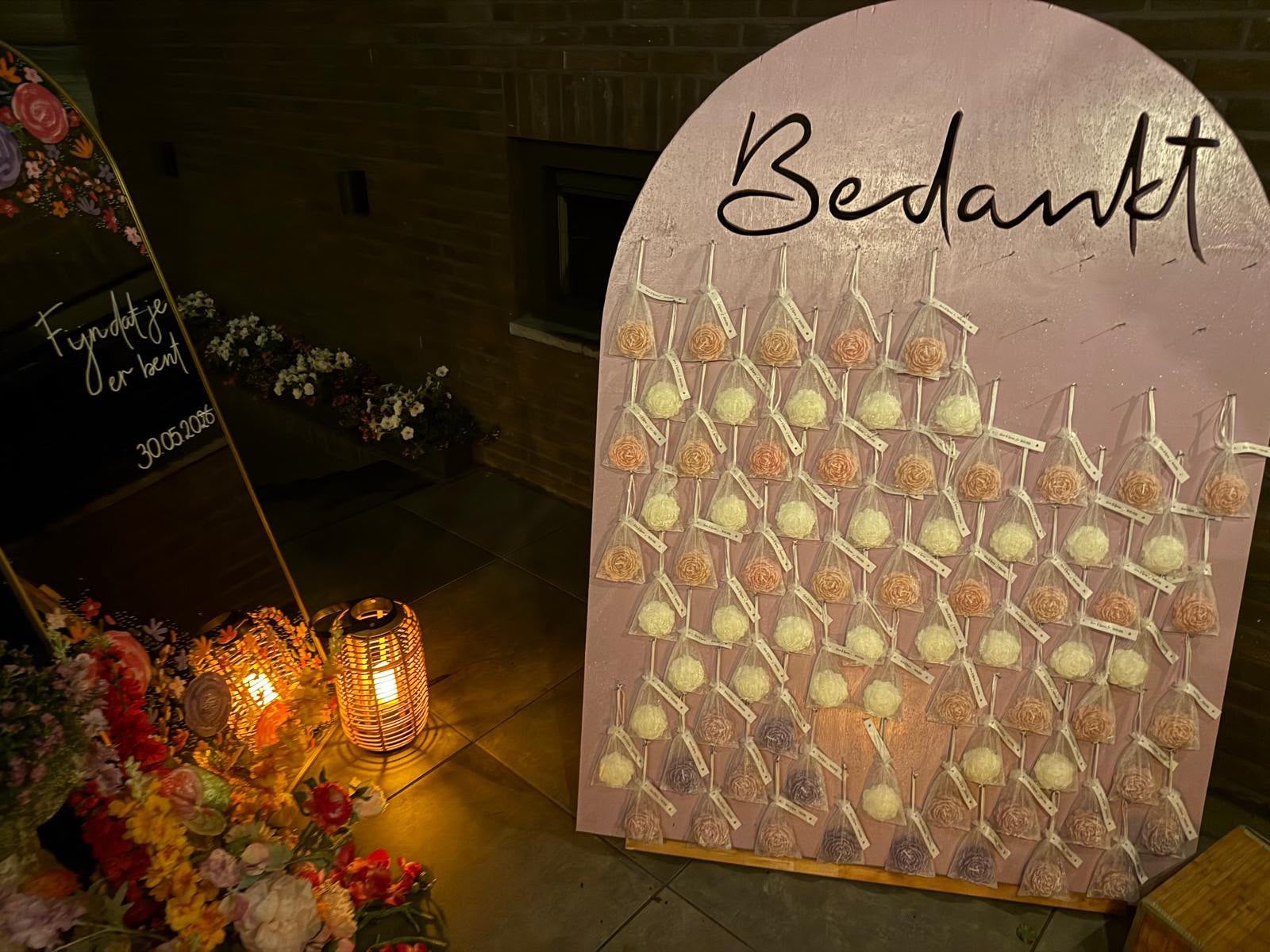 Bedankt bord bruiloft bedankjes, Ophalen, Zo goed als nieuw, Versiering, Geboorte of Huwelijk