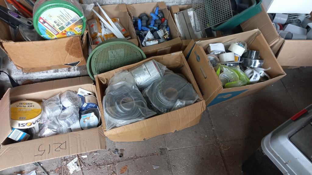 Rommelmarkt spullen, Ophalen