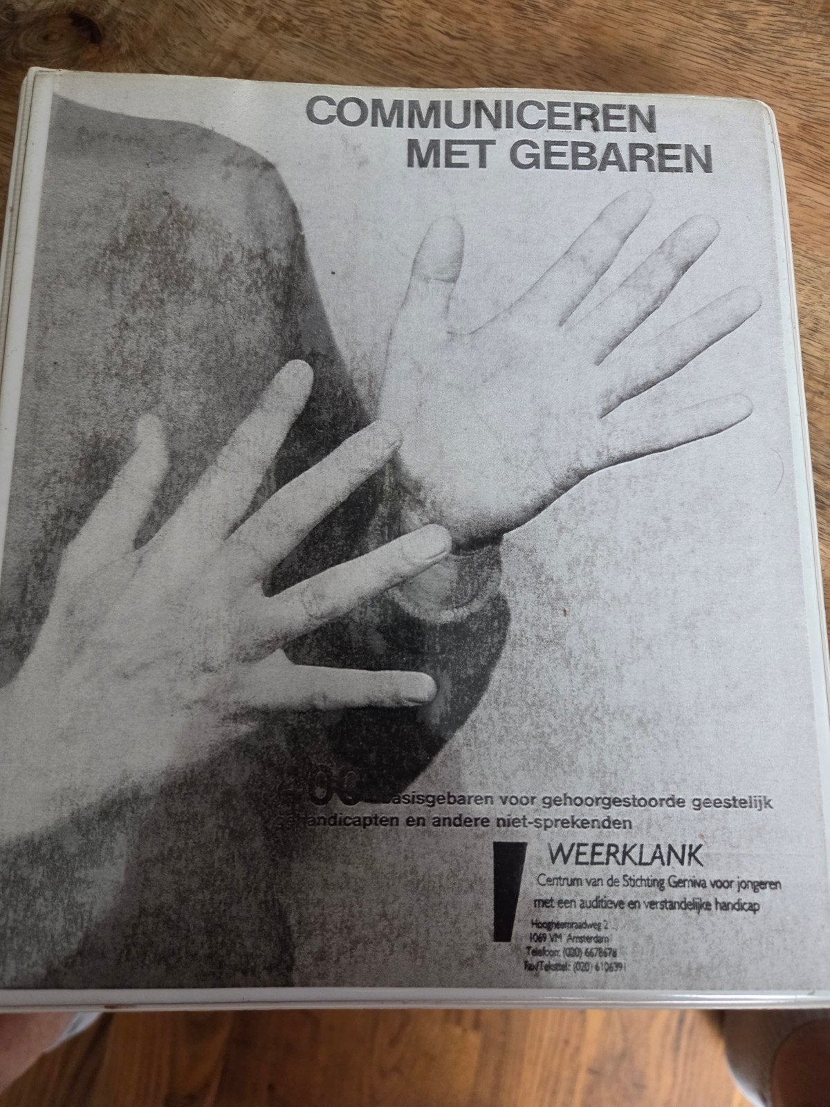 Boek de Weerklank Communiceren met gebaren, Ophalen, Gelezen, Weerklank