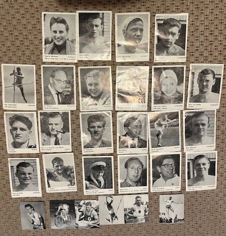 Sporters Olympiade van 1956, 1960, uitgave van Simon de Wit, Ophalen of Verzenden, Gebruikt, Overige typen