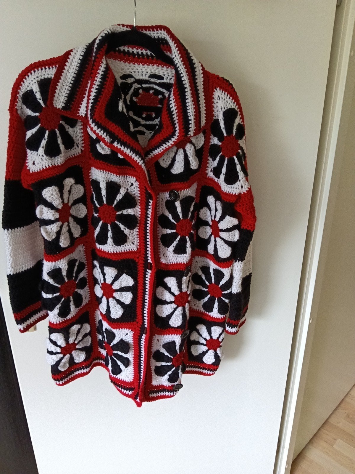 Handgemaakt gehaakt vest met bloemenpatroon, Handgemaakt, Ophalen of Verzenden, Nieuw, Rood