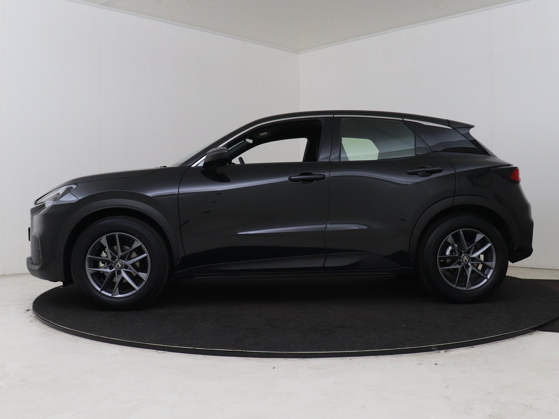 Lexus LBX 2WD Parkeersensoren | Dode hoek Detectie | Stoelve, Auto's, Lexus, Zwart, LBX, Zwart, 1490 cc