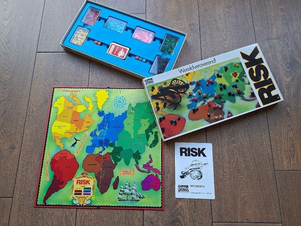 spel risk. Clipper. 1982. Parker Brothers. Klassiek vintage., Drie of vier spelers, Ophalen of Verzenden, Zo goed als nieuw, Parker Brothers