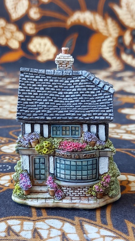 Mooi vintage Lilliput Lane huisje uit Engeland in de doos., Ophalen of Verzenden