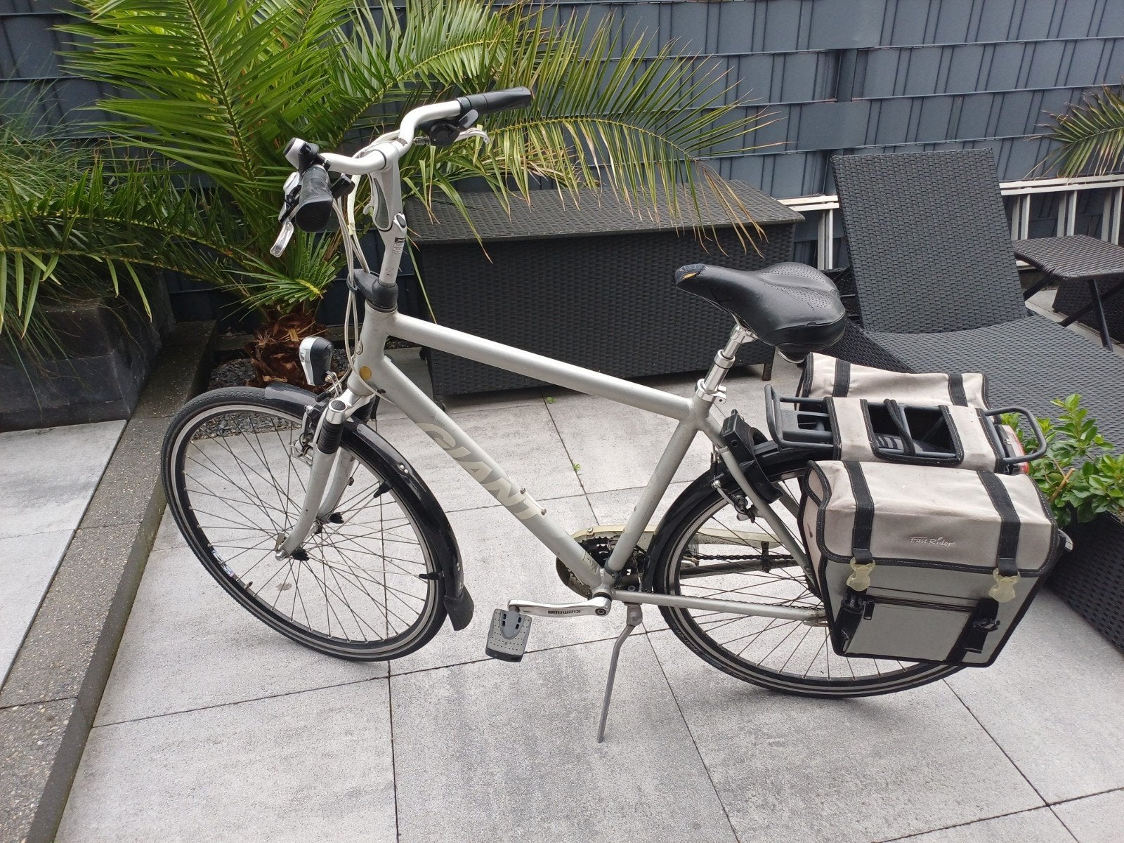 Te Koop aangeboden; Herenfiets Giant Escaper, Ophalen, Gebruikt, Velgrem, Versnellingen