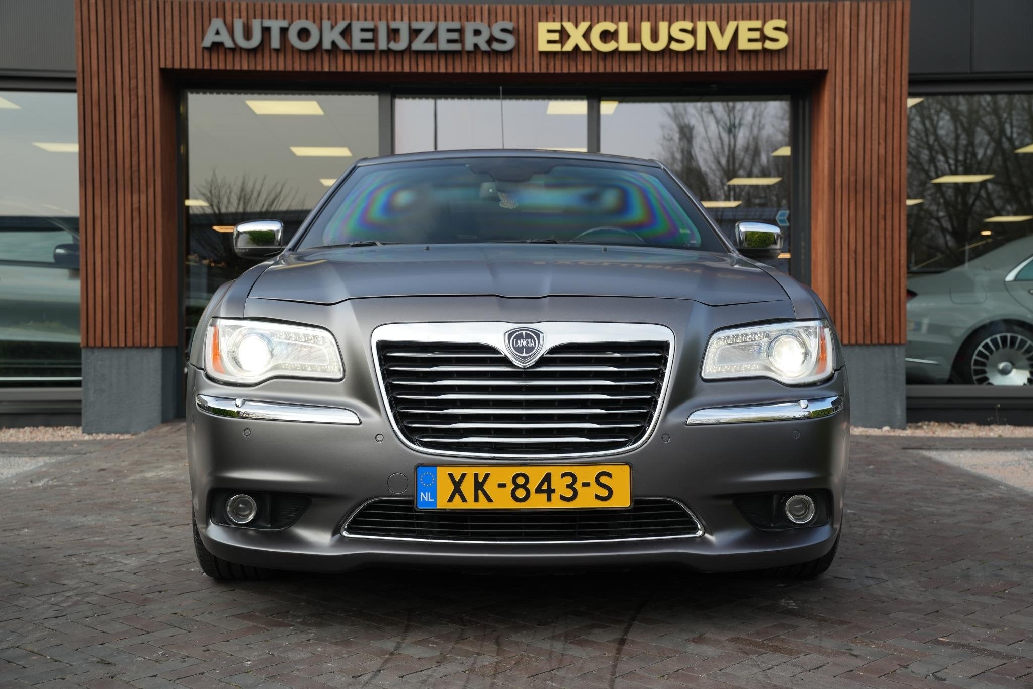Lancia Thema 3.6 V6 Platinum Gepantserd / Armoured B4 BULLET, Auto's, Automaat, Achterwielaandrijving, Gebruikt, Bedrijf