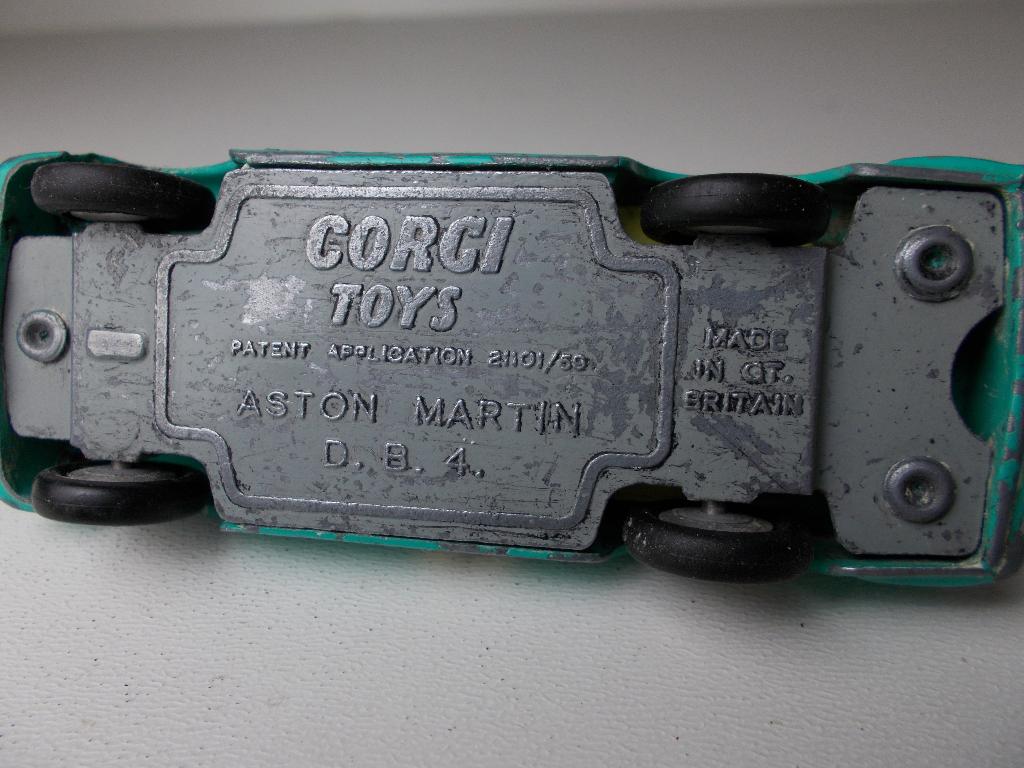 1962 Corgi Toys 309 ASTON MARTIN DB4 COMPETITION "7" I.g.st., Ophalen of Verzenden, Zo goed als nieuw, Auto, Corgi