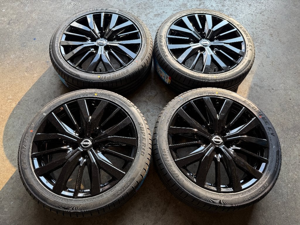 5x114,3 20 inch Nissan Qashqai J12 Velgen + Banden 235/45/20, Ophalen, Gebruikt, Banden en Velgen, 235 mm