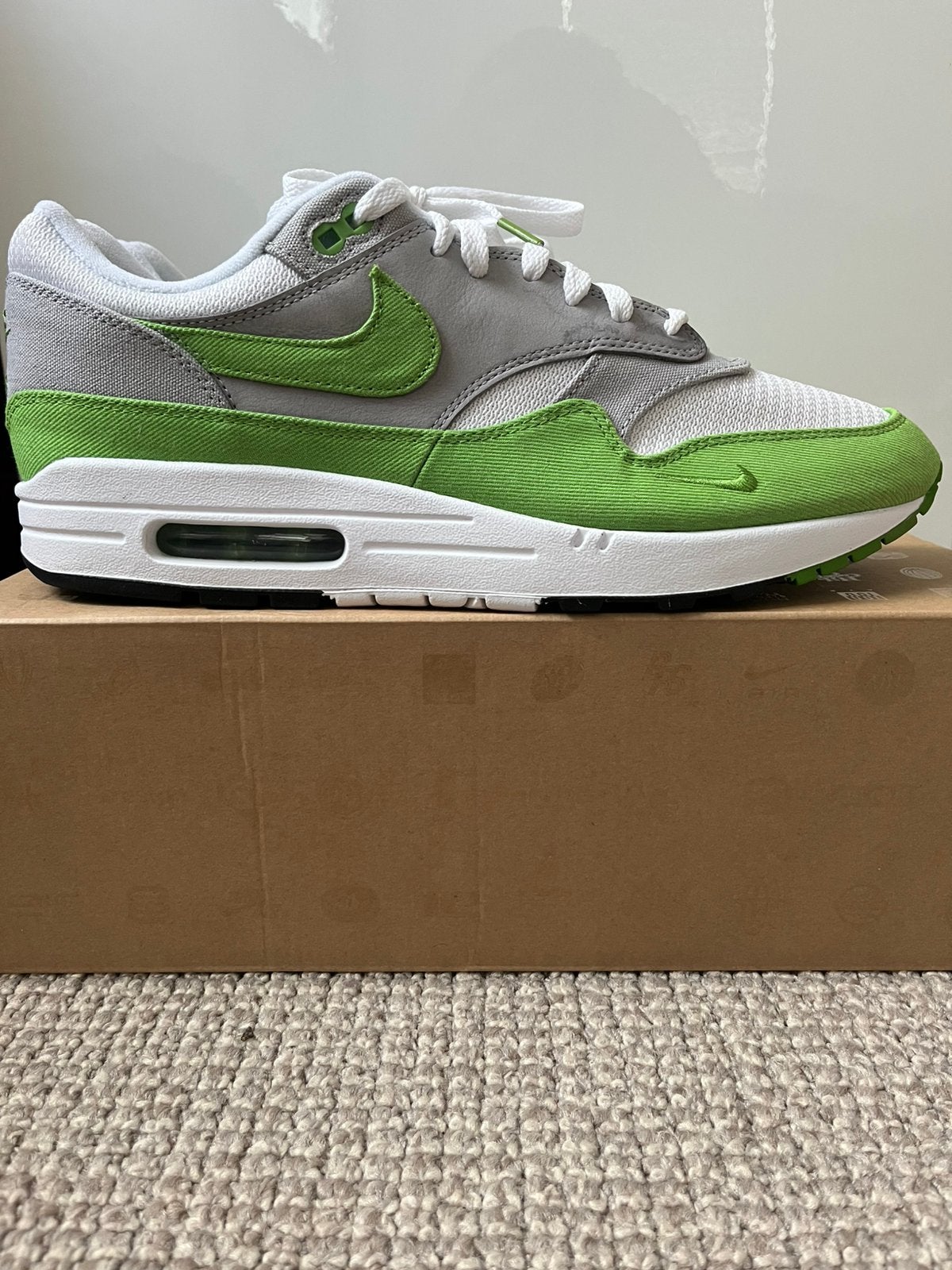 Nike air max 1 “Chlorophyll 20th Anniversary” / 45,5, Ophalen of Verzenden, Zo goed als nieuw, Overige kleuren, Sneakers of Gympen