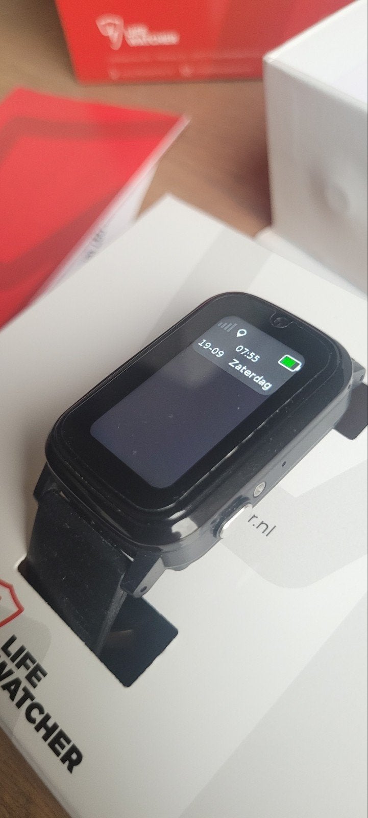 SOS Horloge GPS tracker, Ophalen of Verzenden, GPS, Zo goed als nieuw, Zwart