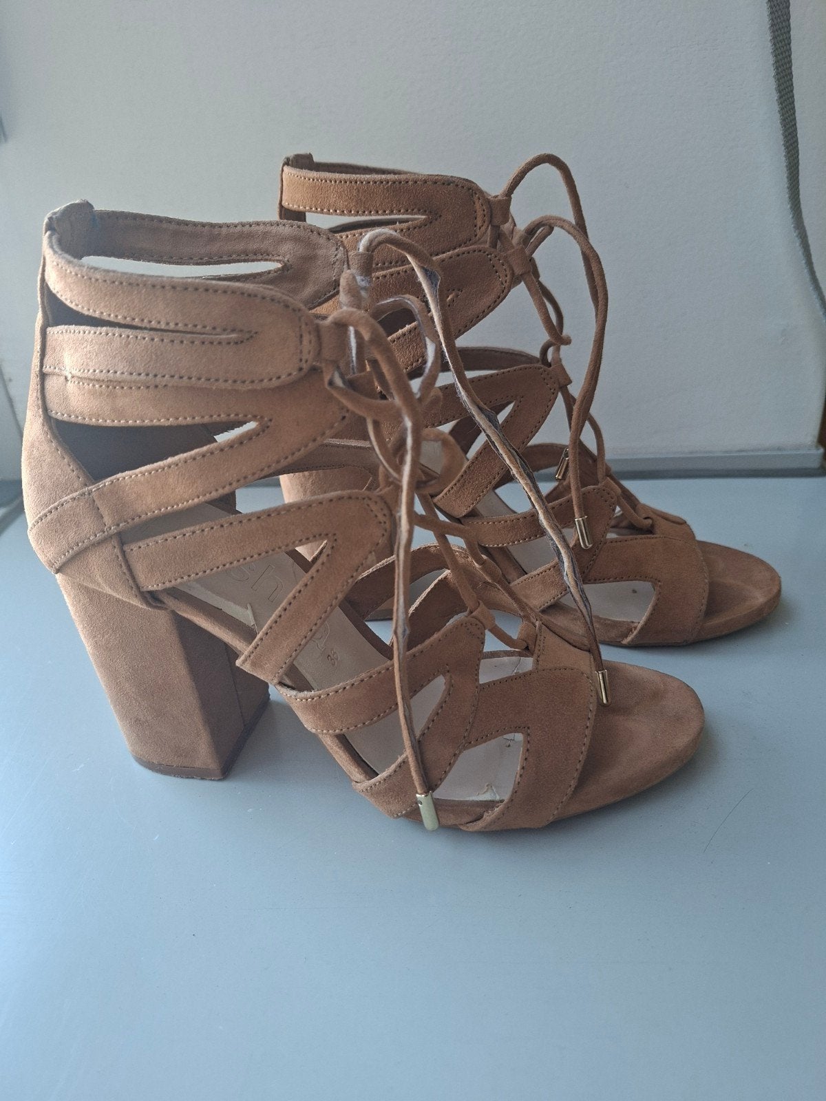 Bershka Sandalen met hak - Maat 36, Bruin, Gedragen, Sandalen of Muiltjes, Bershka