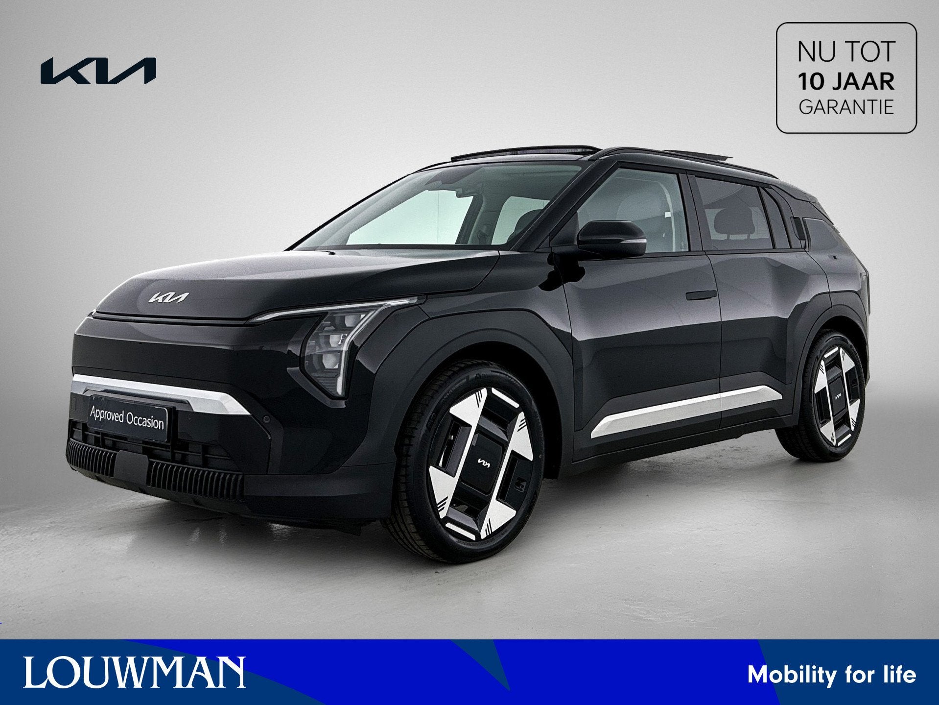 Kia EV3 Plus Advanced 81.4 kWh *VOORRAADVOORDEEL* Snel lever, Auto's, Zwart, Zwart, Automatische klimaatregeling, Nieuw