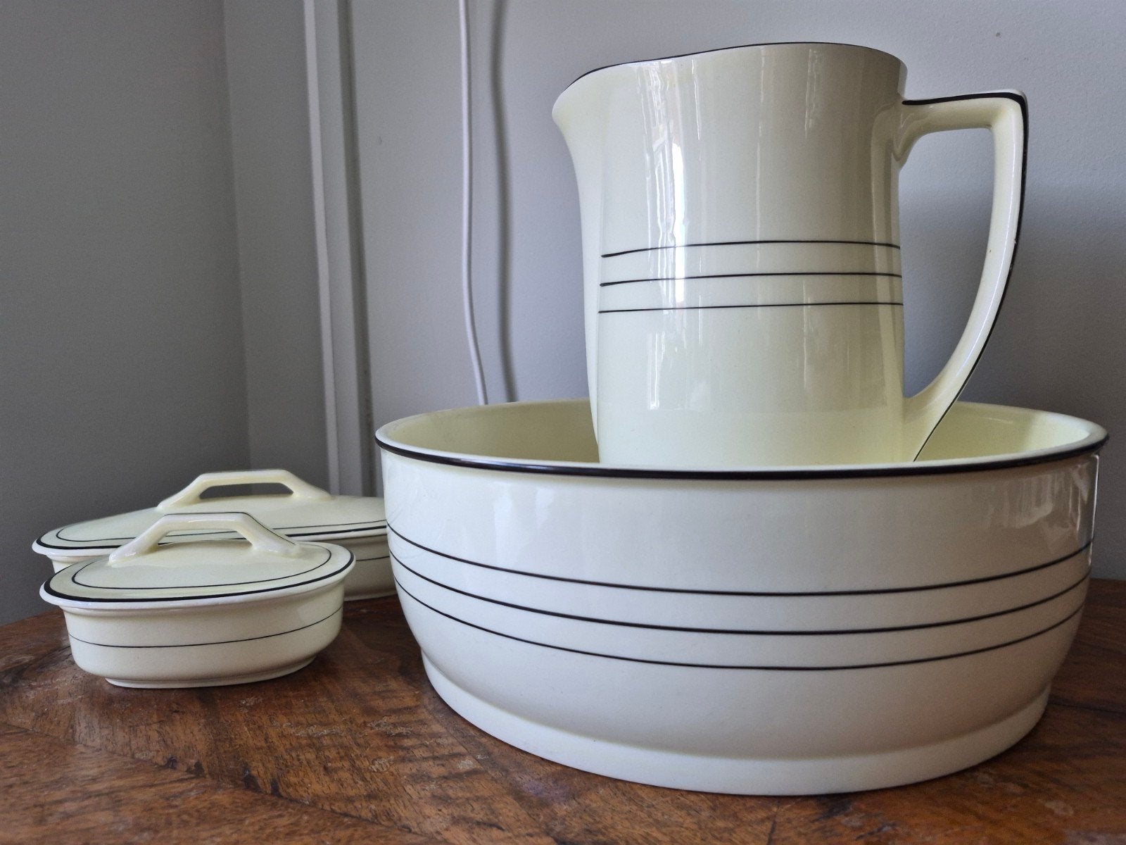 Lampetstel, vanillegeel, Petrus regout, made in Holland., Ophalen of Verzenden