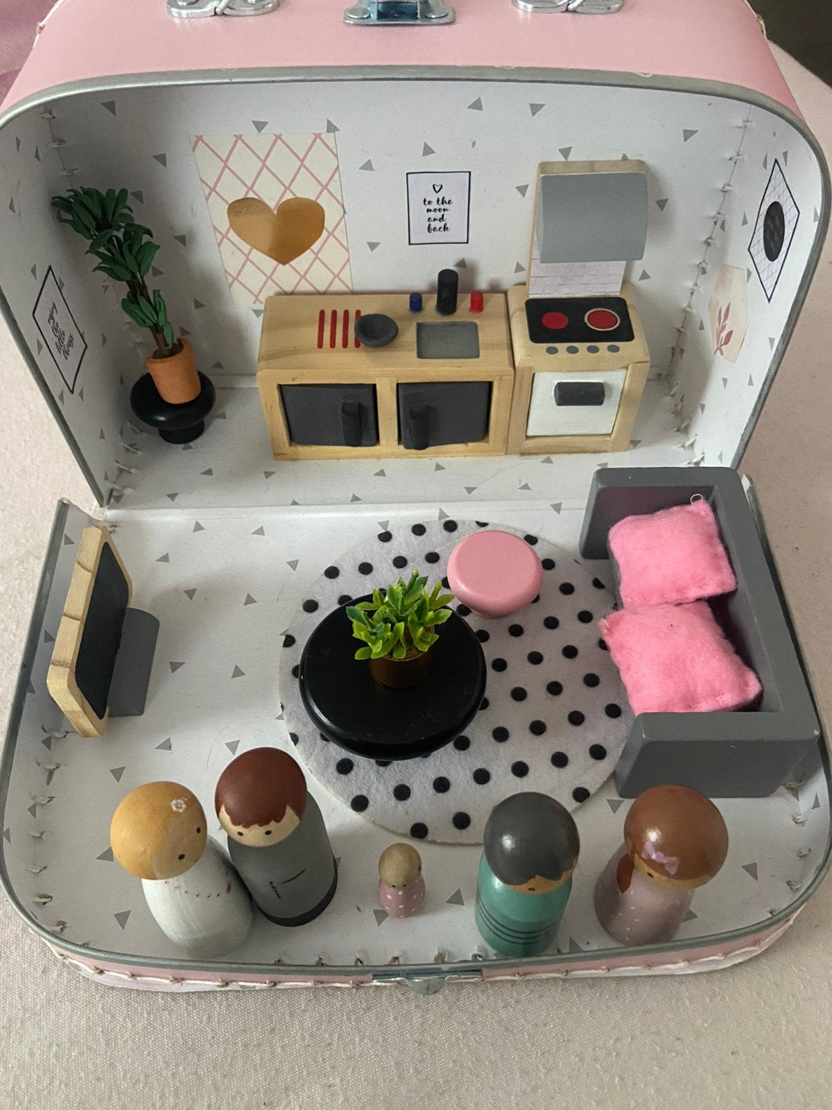 Poppenhuis koffertje. kan overal mee naar toe., Kinderen en Baby's, Speelgoed | Poppenhuizen, Ophalen, Gebruikt, Poppenhuis