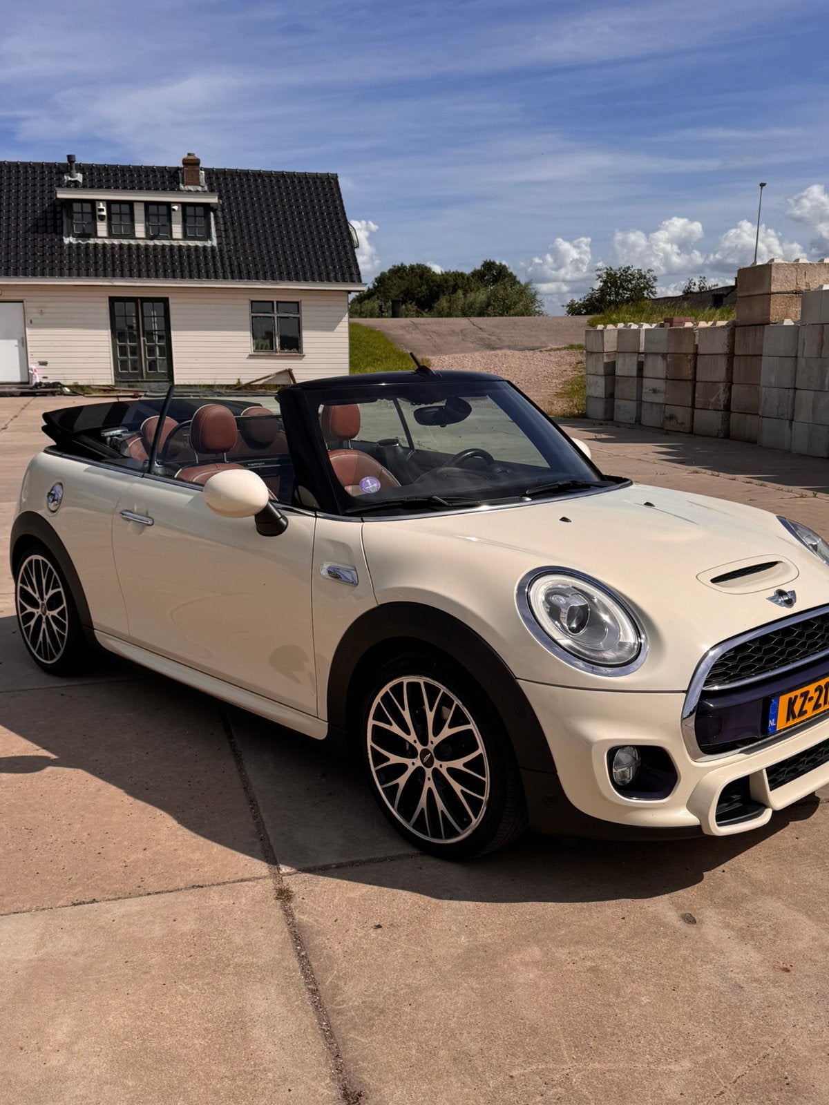 Mini 2.0 S Cooper Cabrio AUT 2017 Wit, Auto's, 1998 cc, Euro 6, Cabriolet, 4 stoelen