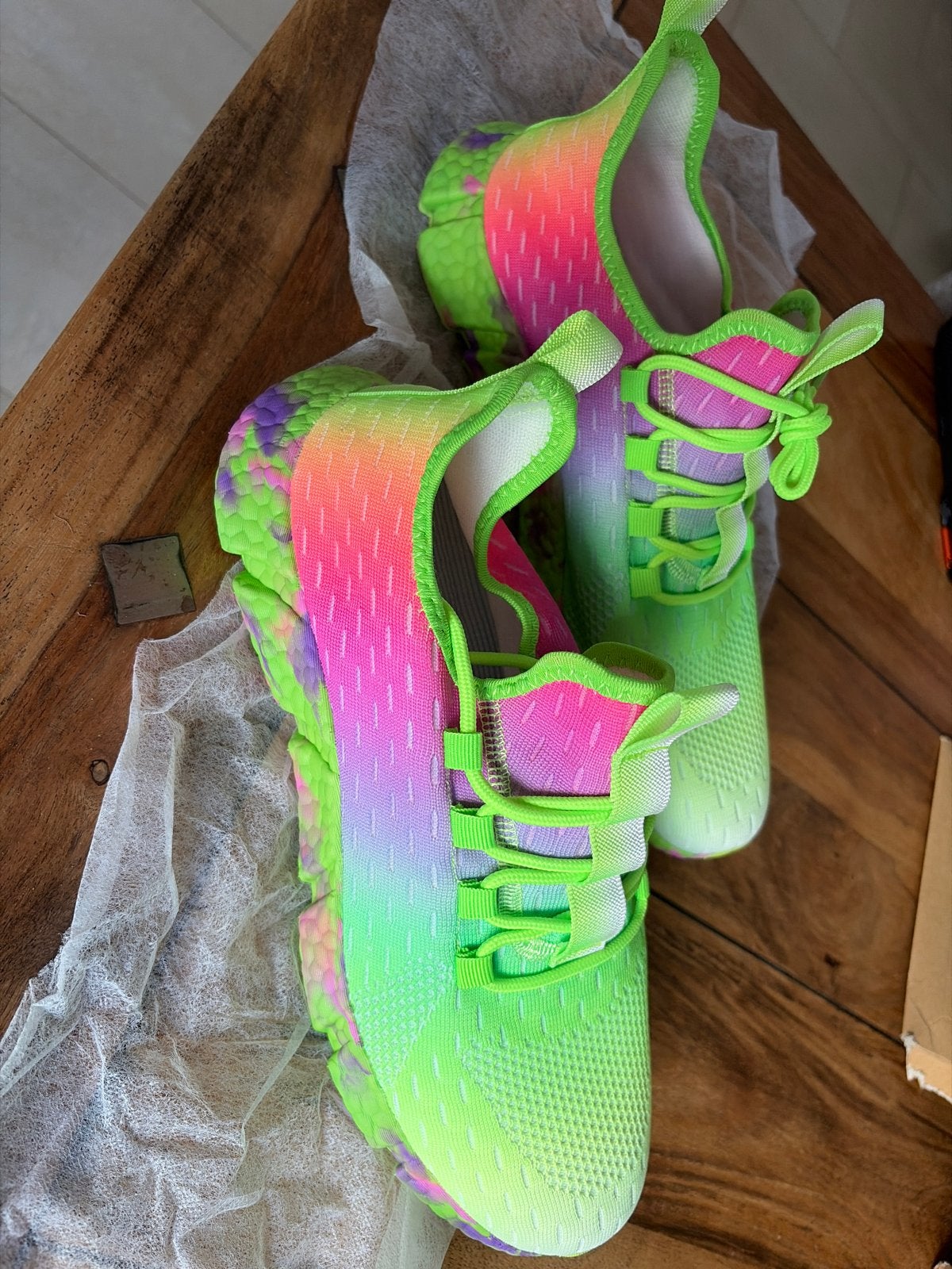 Opvallende Neon Sportschoenen - Maat 45, Ophalen of Verzenden, Nieuw, Overige kleuren, Sneakers of Gympen