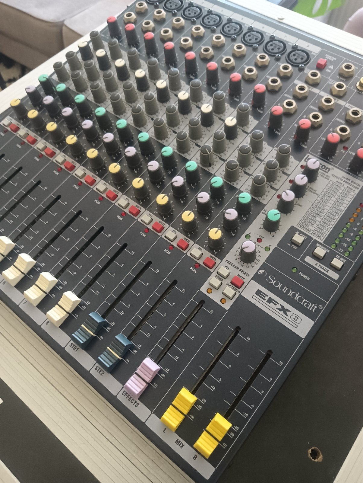 Soundcraft EFX8 Mengpaneel met Lexicon Effecten, Ophalen of Verzenden, Zo goed als nieuw, 10 tot 20 kanalen, Microfooningang