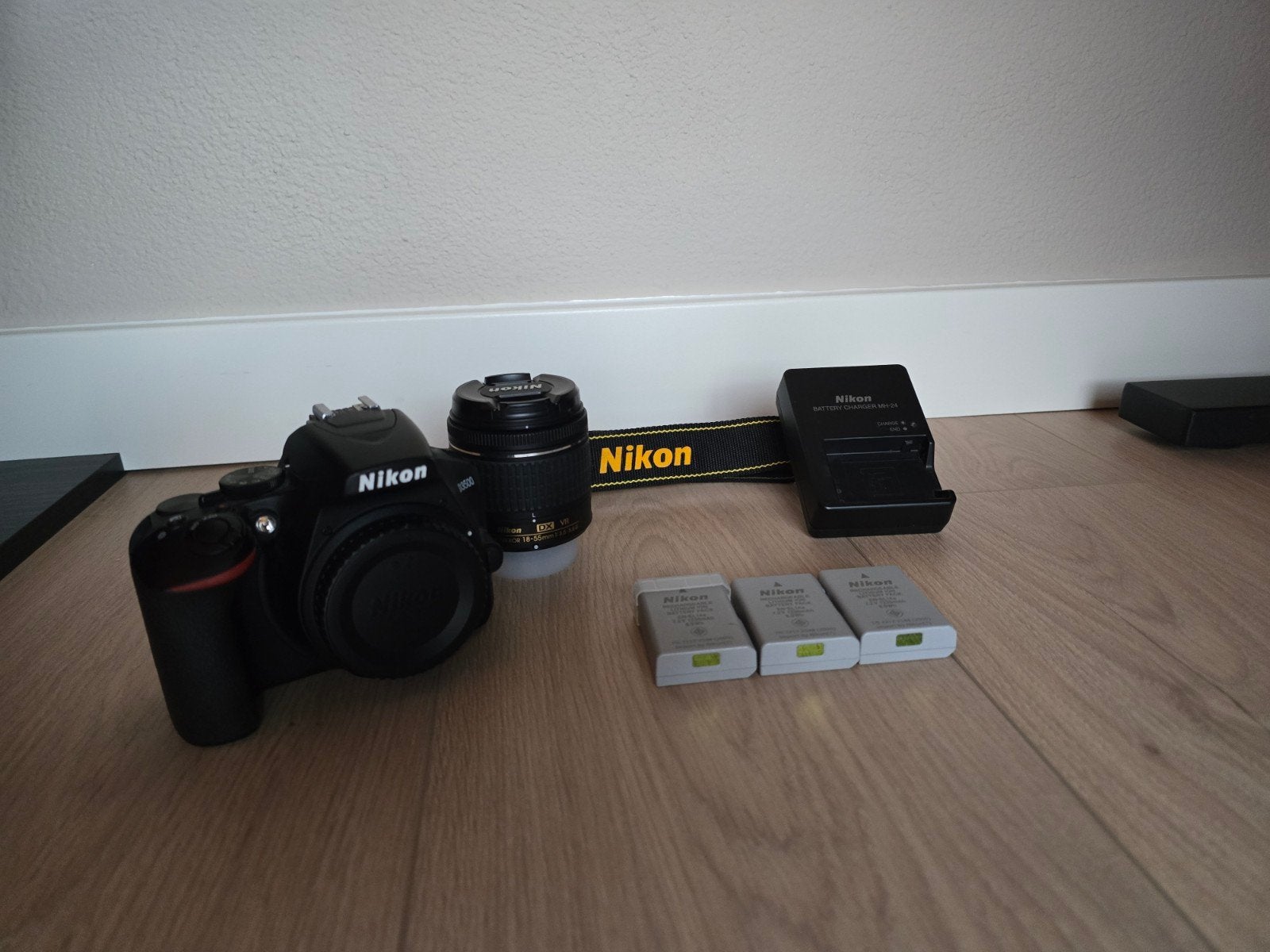 Nikon d3500 incl 18-55 vr, Ophalen of Verzenden, Nikon, Geen optische zoom