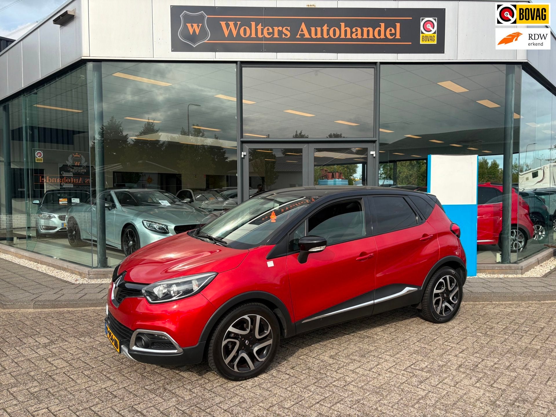 Renault Captur 1.2 TCe Helly Hansen, Auto's, Zwart, 4 cilinders, Leder en Stof, SUV of Terreinwagen