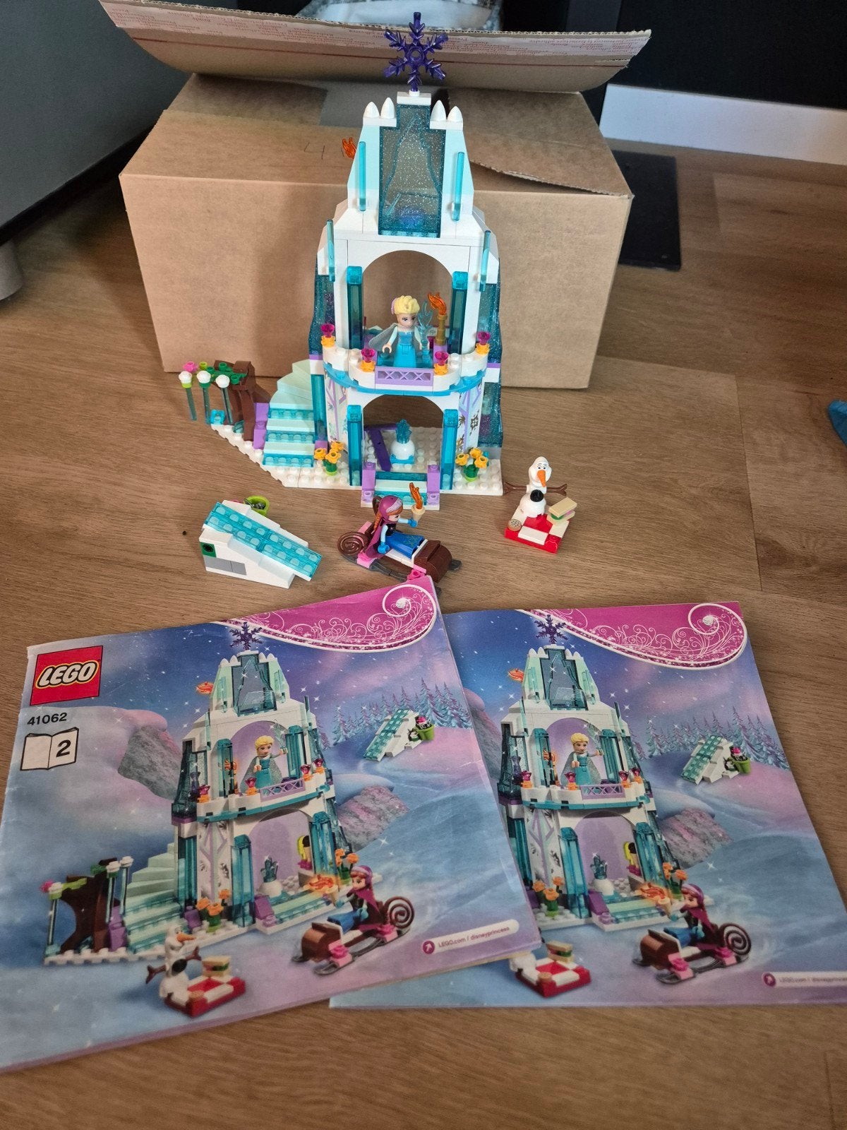 LEGO Disney Frozen Elsa's Sprankelende IJskasteel 41062, Compleet, Lego, Ophalen of Verzenden, Zo goed als nieuw