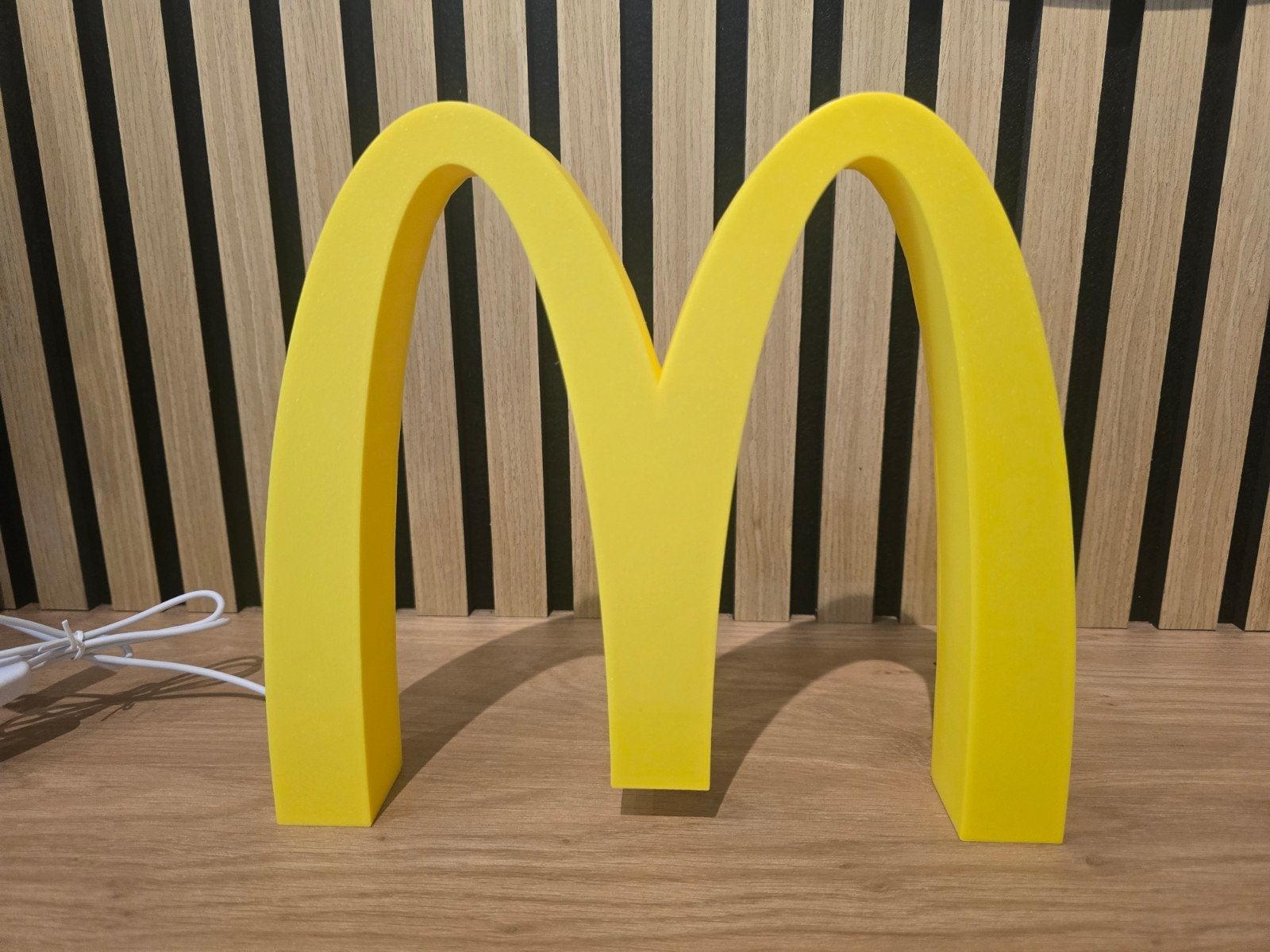 McDonald's M LED Lamp - Uniek Decoratiestuk, Kunststof, Ophalen of Verzenden, Zo goed als nieuw, USB-aansluiting