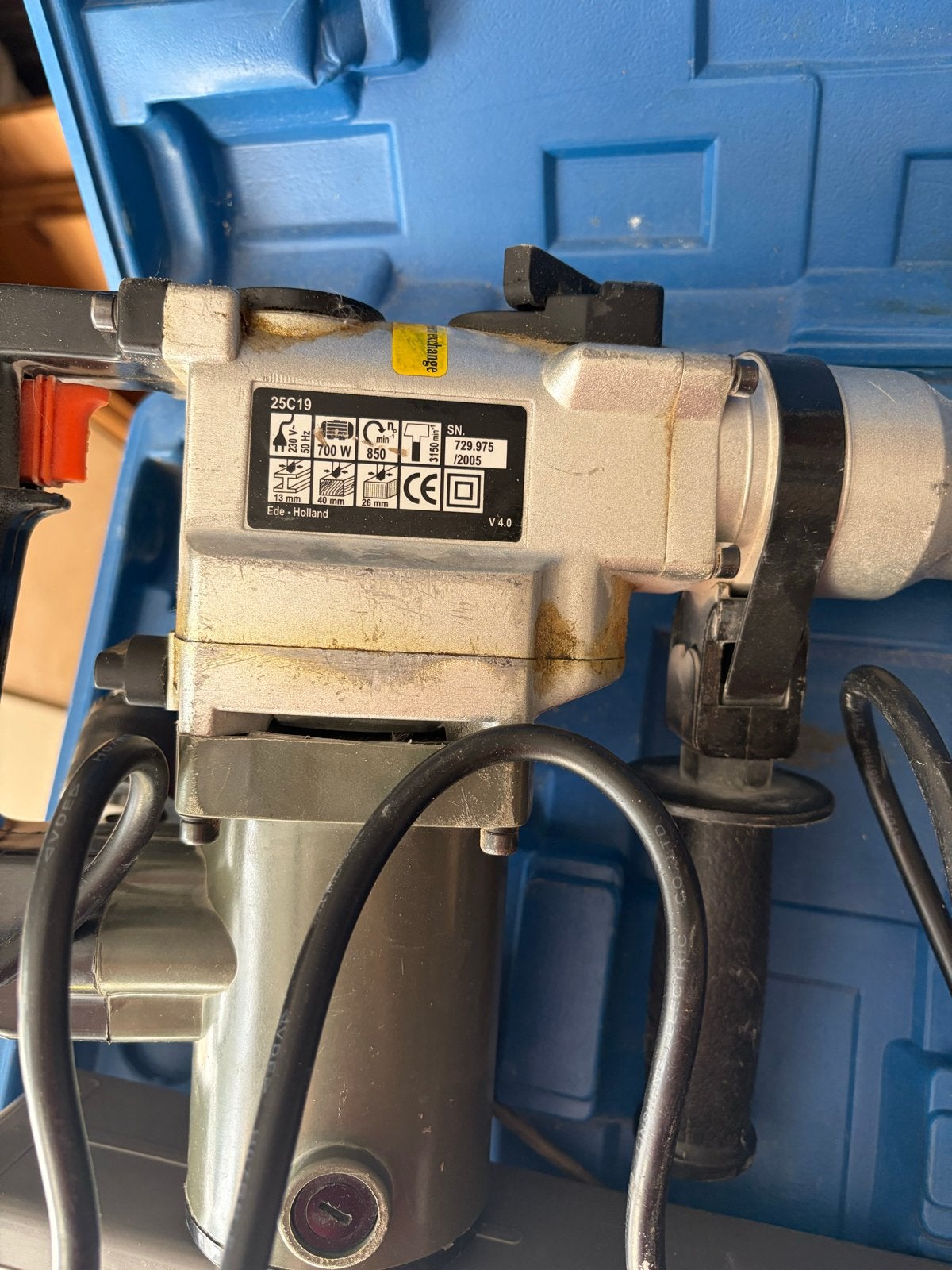 Kinzo Boorhamer 700W met koffer - Gebruikt, Doe-het-zelf en Verbouw, Ophalen of Verzenden, Gebruikt, 600 watt of meer, Boor- en/of Breekhamer