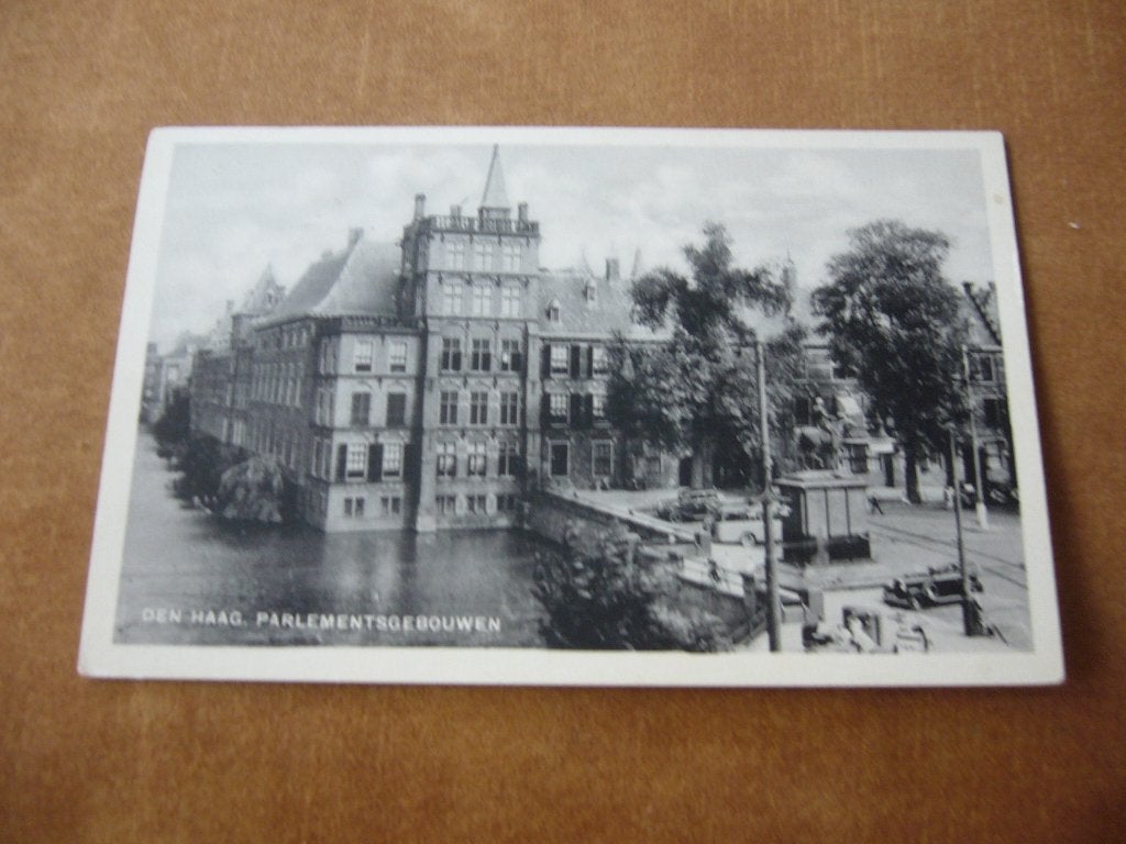 DEN HAAG  =  PARLEMENTSGEBOUWEN, Verzenden, 1920 tot 1940, Ongelopen, Zuid-Holland