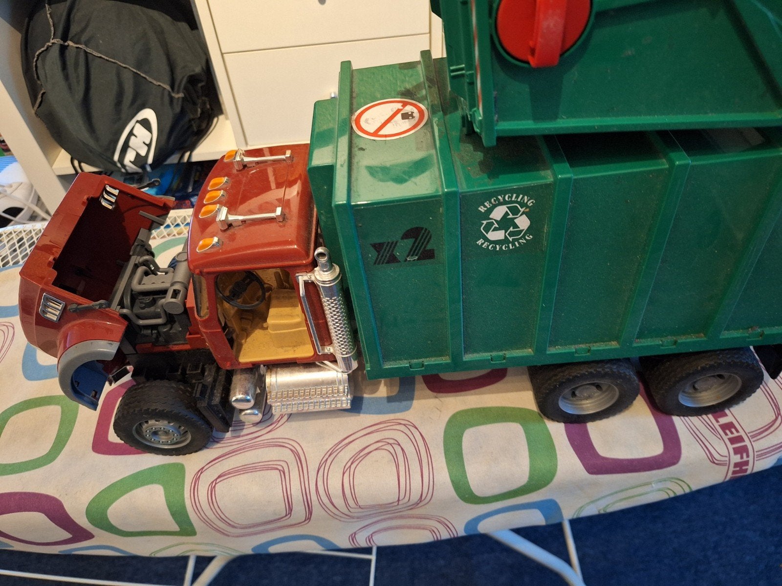 Bruder vuilniswagen - Realistische speelgoedtruck, Ophalen of Verzenden, Gebruikt