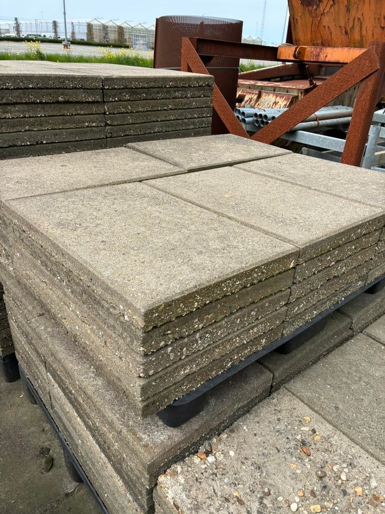 Betontegels 60x40 cm dikte 5cm op wagen geladen, Ophalen, Gebruikt, Overige materialen